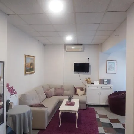 Stan Centar U Stocu Appartamento
